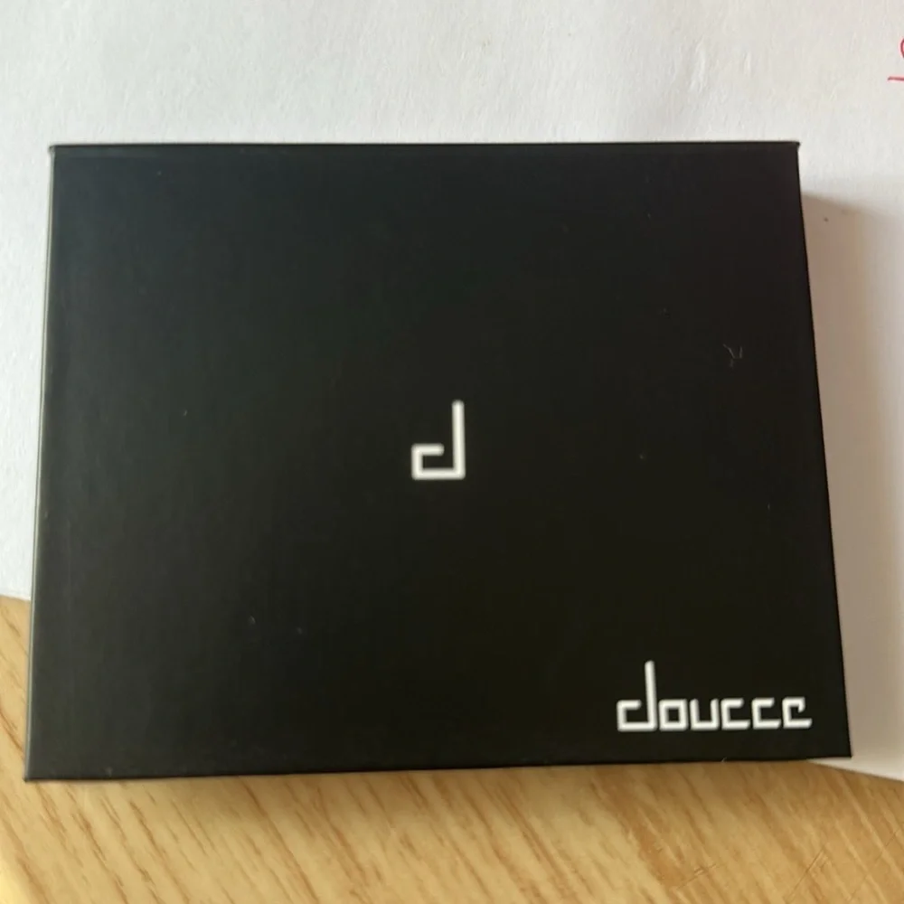 Doucce On The Go Makeup Eyeshadow Face Palette Neutral Colors Free with Purchase